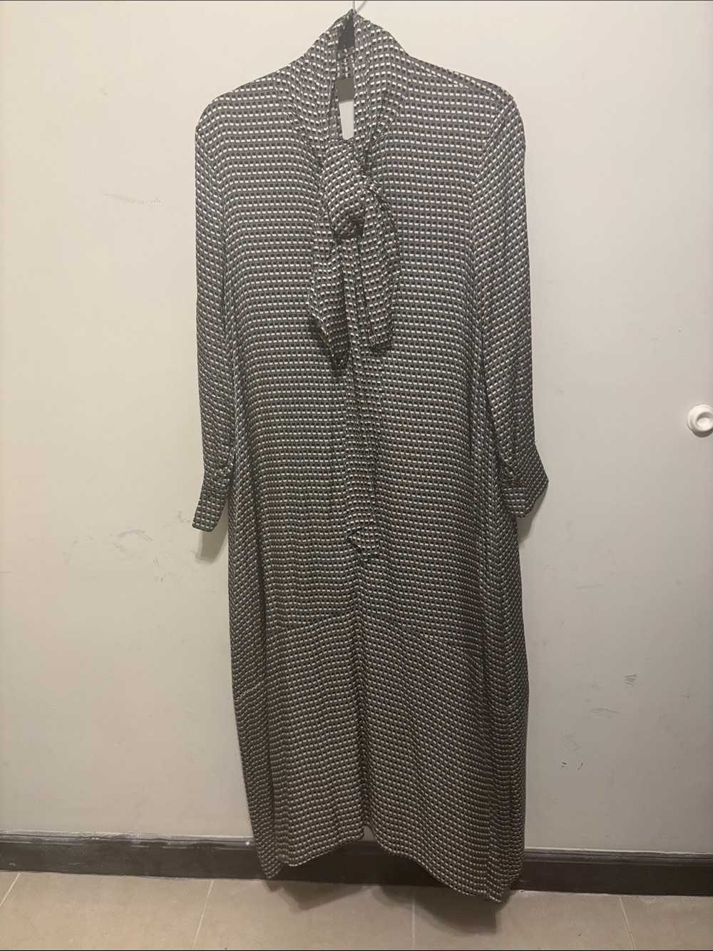 COS PRINTED LONG SLEEVE DRESS